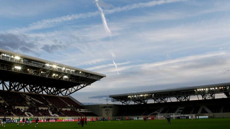 ΑΕΛ Novibet-Ολυμπιακός: Επικίνδυνη έξοδος για τους ερυθρόλευκους