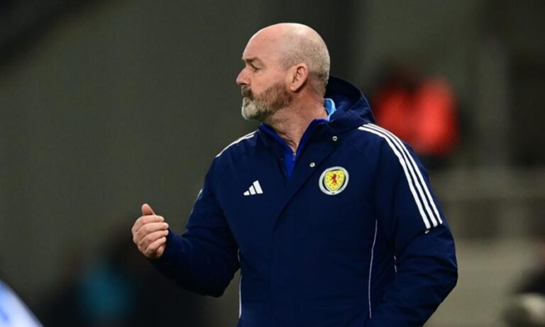 Προπονητής Σκωτίας: «Είμαστε προσηλωμένοι και αποφασισμένοι – Διαφορετικό το ματς από εκείνο του Μαρτίου»