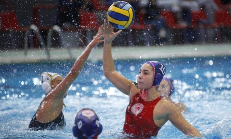 Πήρε τον ελληνικό «εμφύλιο» και ξεκίνησε με το δεξί στο Champions League ο Ολυμπιακός