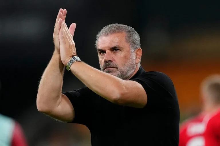 Νότιγχαμ: Αρνητικό ρεκόρ 100 ετών ισοφάρισε ο Ποστέκογλου