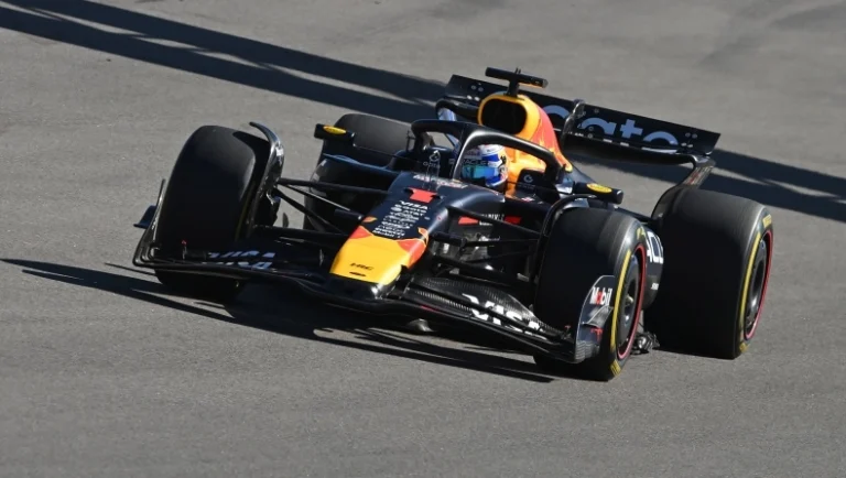 F1, ΗΠΑ: Απόλυτος κυρίαρχος ο Φερστάπεν, «αιμορραγεί» βαθμούς η McLaren