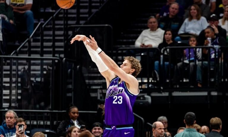 Το 4/4 Θάντερ και Σπερς-Παράσταση από Γιόκιτς και Μάρκανεν