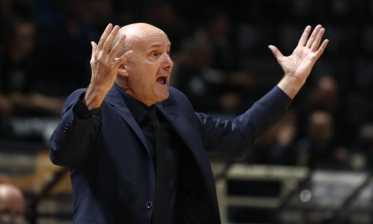 Ζντοβτς: «Είχαμε μόνο καλά διαστήματα, έχουμε τη δικαιολογία ότι είμαστε νέα ομάδα»