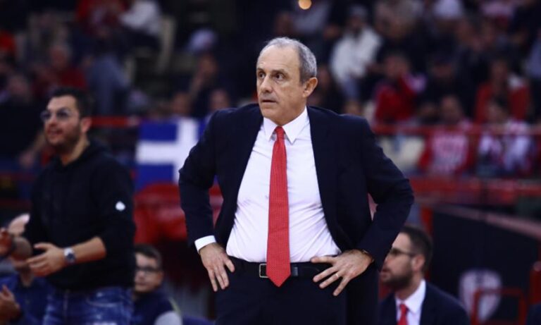 Μεσίνα: «Η ομάδα με το πιο σταθερό ρόστερ ο Ολυμπιακός – Είμαστε βαθιά λυπημένοι για αυτό που συνέβη στον Έβανς»