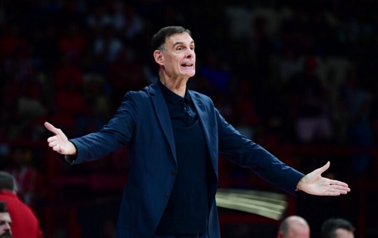 Μπαρτζώκας: «Δεν είναι κριτήριο ένα κακό ματς για τον Φουρνιέ-Ο τρόπος που παίζουμε διδάσκεται σε σεμινάρια»