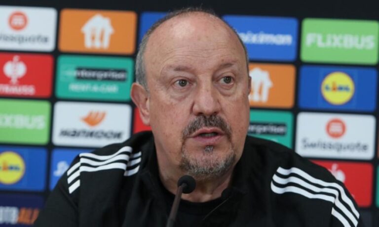 Μπενίτεθ: «Σκεφτόμαστε μόνο το αυριανό ματς, τους 3 βαθμούς και να βελτιώσουμε την ομάδα – Σημαντική η αύρα των οπαδών»