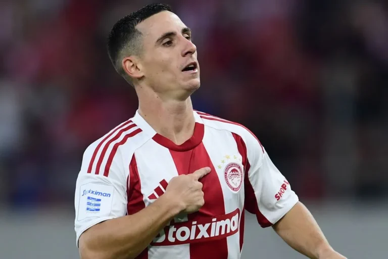 Ολυμπιακός: Κόκκινο πάθος για την πρώτη νίκη στη League Phase του Champions League απέναντι στην Αϊντχόφεν στο κατάμεστο Καραϊσκάκης