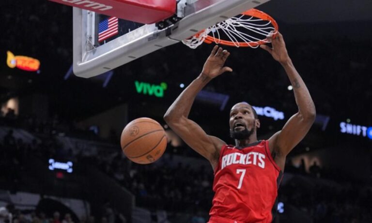 Ντουράντ και Σενγκούν πλήγωσαν τους Μπακς παρά την 37άρα του Γιάννη