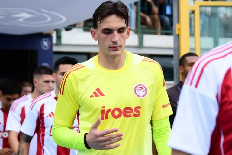 Ολυμπιακός: Κατέθεσε αίτημα στην UEFA, ο Μπότης στη λίστα αντί του Πασχαλάκη