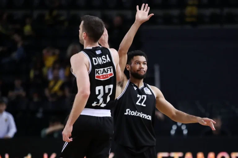 ΑΕΚ – ΠΑΟΚ 76-78: Μπράουν ο λυτρωτής για τους ασπρόμαυρους, που δραπέτευσαν με το διπλό από τη ματσάρα της SUNEL Arena