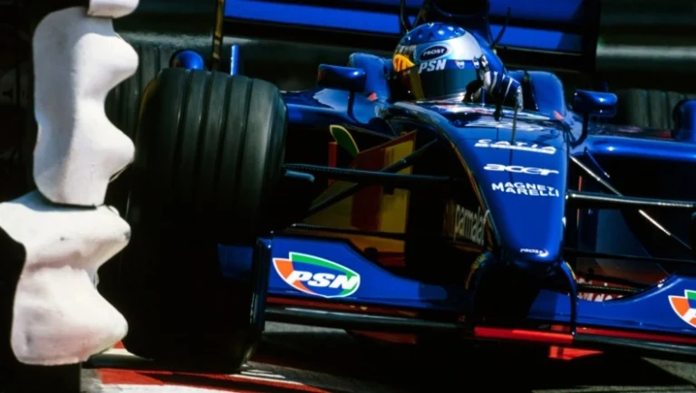 Σαν Σήμερα: Ο Προστ έβαλε πωλητήριο στην ομάδα του