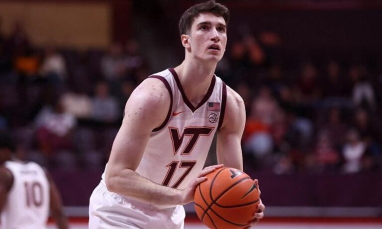 Διψήφιος ξανά ο Αβδάλας στην αήττητη πορεία του Βιρτζίνια Τεκ