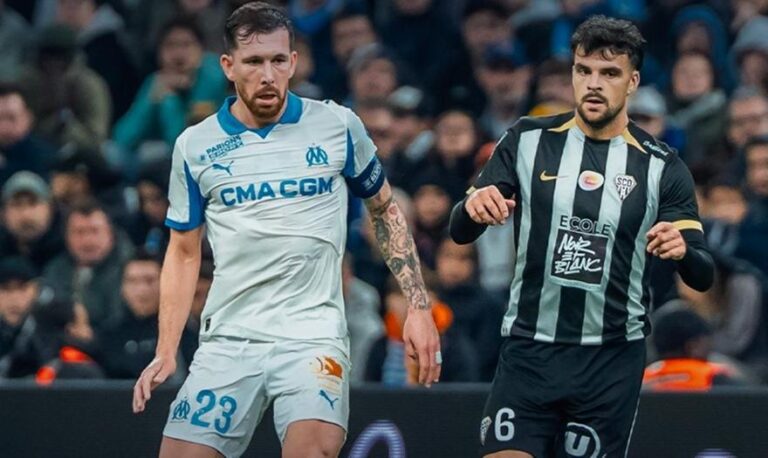 Πέταξε το «δώρο» της Παρί η Μαρσέιγ, το άνοιξε η Μονακό