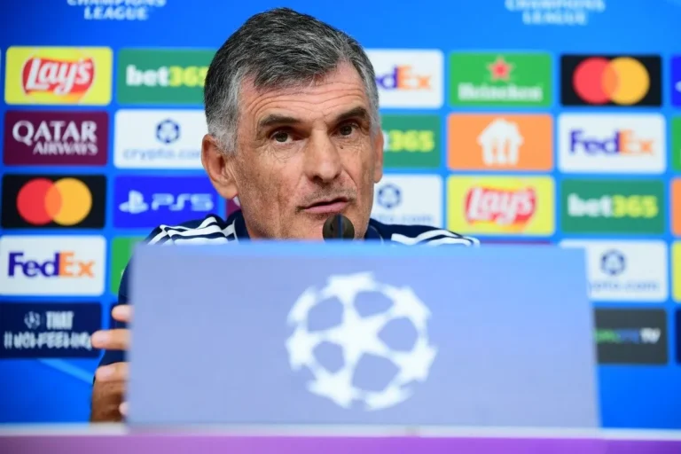 Μεντιλίμπαρ: «Σκεφτόμαστε περισσότερο τι πρέπει να κάνουμε εμείς για να μην μας σταματήσει η Αϊντχόφεν»