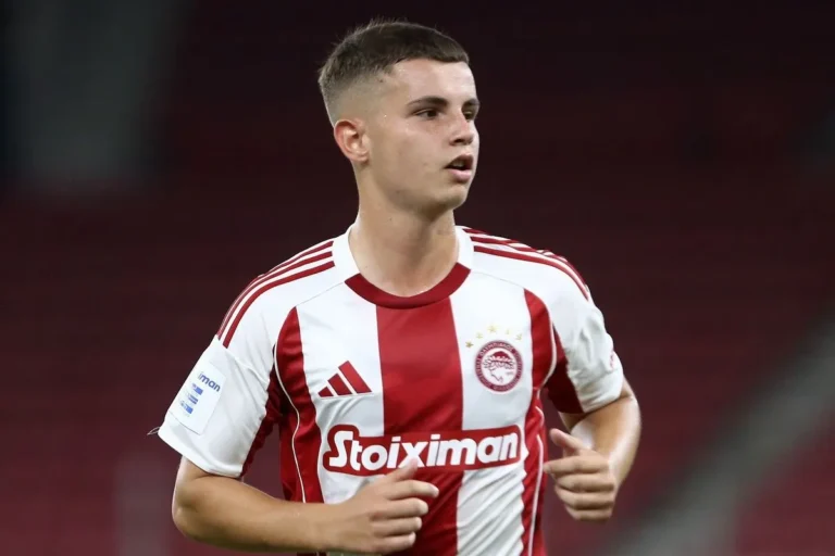 Ολυμπιακός: Ο Μουζακίτης βραβεύεται με το Golden Boy Web 2025