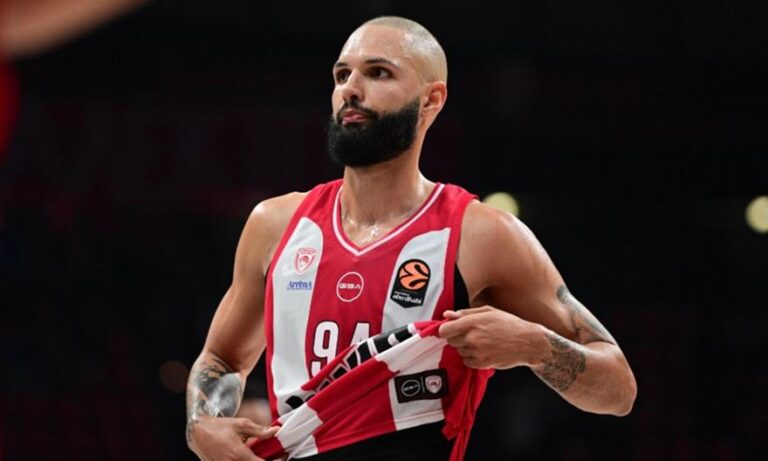 Ολυμπιακός: Τα «μπλακ-άουτ» που έχουν γίνει συνήθεια και η πίεση που μεγαλώνει με τον κίνδυνο να γίνει ανυπόφορη