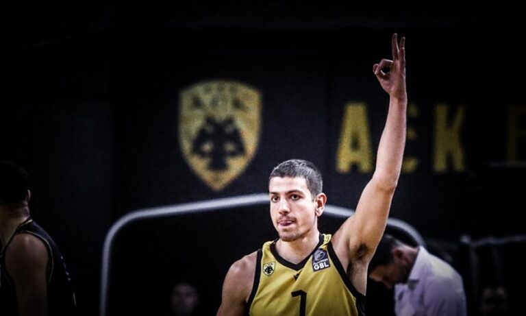 ΑΕΚ: Στην 6η θέση με τους κορυφαίους πασέρ στην ιστορία της ο Φλιώνης