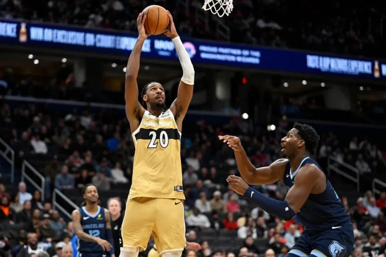 NBA: Οι Σαρ και ΜακΚόλουμ οδήγησαν τους Γουίζαρντς στη 2η σερί νίκη, επέστρεψαν στα θετικά αποτελέσματα οι Μπλέιζερς