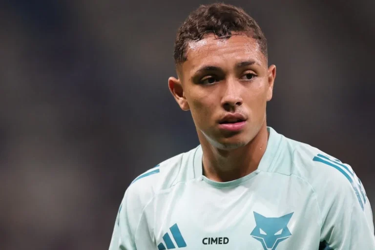 Ολυμπιακός: Η Κρουζέιρο θέλει δέκα εκατομμύρια για τον Πράτες, παραμένει στη Βραζιλία ο Αρανά