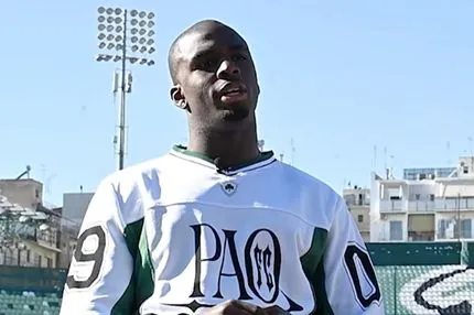 Τεττέη: “Από μικρός χάζευα τη Λεωφόρο, ήρθα στον Παναθηναϊκό για να δείξω τις δυνατότητές μου”