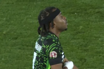 Νιγηρία – Τυνησία 3-2: Σούπερ Λούκμαν και πρόκριση στους 16 του Copa Africa για την ομάδα του βασικού Ονιεμαέτσι