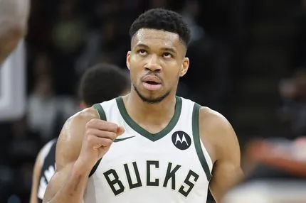 Μπουλς – Μπακς 103-112: Ο Αντετοκούνμπο επέστρεψε με θρίαμβο στο Σικάγο