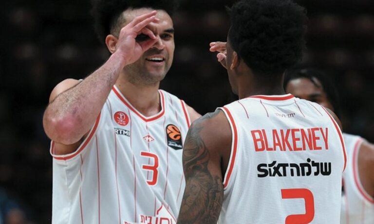 Χάποελ Τελ Αβίβ: «Έδεσε» μέχρι το καλοκαίρι του 2029 τους Μπράιαντ και Μπλάκενεϊ