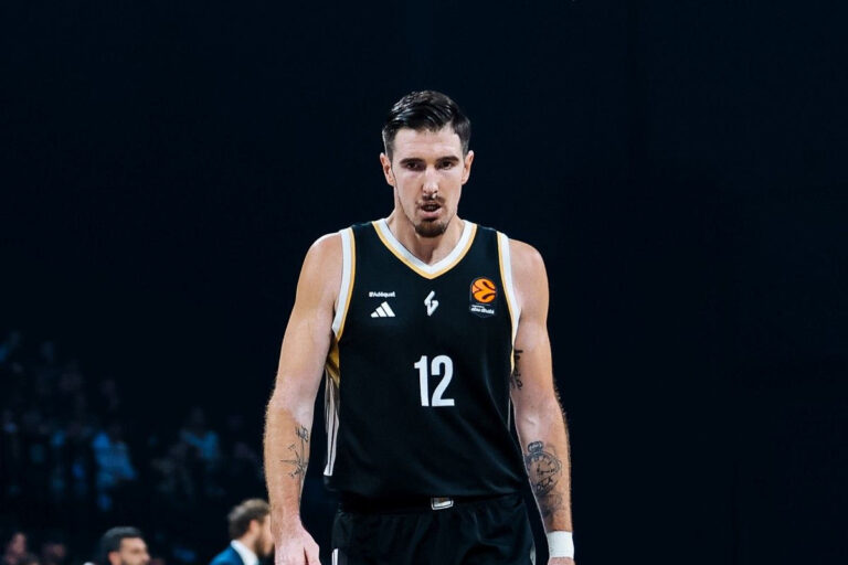 Βιλερμπάν: Χωρίς Ντε Κολό απέναντι στον Ολυμπιακό