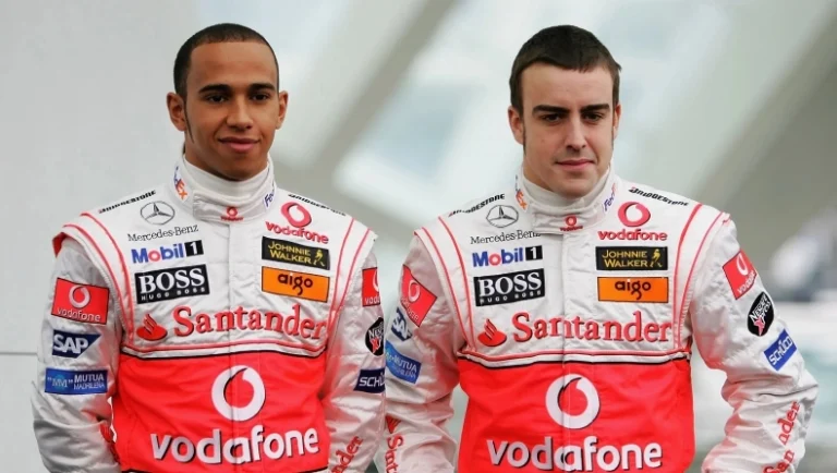 Σαν Σήμερα: Η McLaren «έκλεψε» τον Αλόνσο μέσα από τα χέρια της Renault