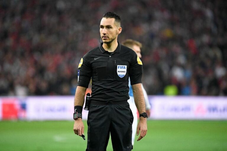 Ο Γάλλος Πινιάρ διαιτητής στο Σαμσουνσπόρ-ΑΕΚ