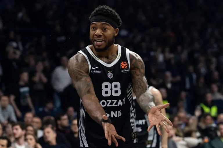 Ταϊρίκ Τζόουνς: Ποιος είναι ο μεγάλος στόχος του Ολυμπιακού