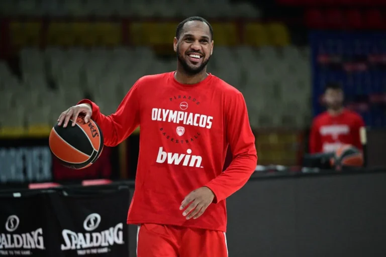 Ολυμπιακός: Μόρις αντί Έβανς στη Stoiximan GBL