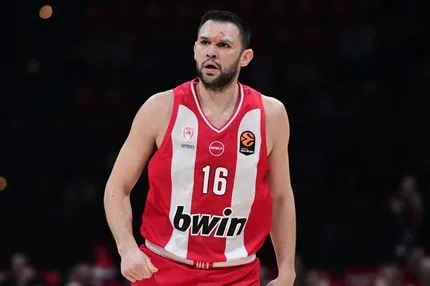 Ολυμπιακός: Ο Παπανικολάου ξεπέρασε τον Πρίντεζη στη 13η θέση με τα περισσότερα ριμπάουντ στην ιστορία της EuroLeague