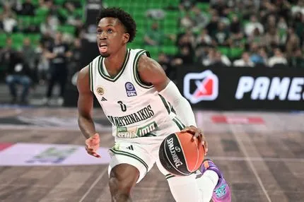 Παναθηναϊκός AKTOR – Ηρακλής 97-82: Ο Σορτς έκοβε, ο Χολμς έραβε στην επιστροφή του και οι πράσινοι λύγισαν τον μαχητικό Γηραιό μπροστά σε 10.000 οπαδούς