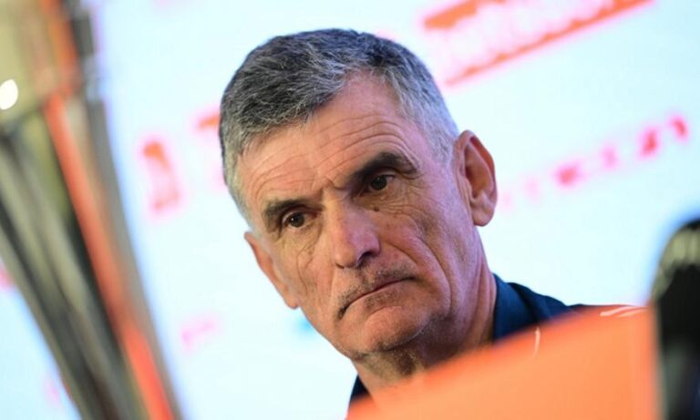 Μεντιλίμπαρ: «Το κίνητρο υπάρχει, όποιος δεν το έχει, δεν χρειαζόταν να βρεθεί σε αυτό το όμορφο νησί»