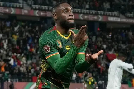 Νότια Αφρική – Καμερούν 1-2: Τα “αδάμαστα λιοντάρια” λύγισαν τους τυπικά γηπεδούχους και προβλέπεται τιτανομαχία με το Μαρόκο στα προημιτελικά