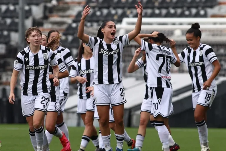 ΠΑΟΚ – ΑΕΚ 4-1: Οι “ασπρόμαυρες” διέλυσαν με τεσσάρα την Ένωση και έκαναν ηχηρή δήλωση επιστροφής στην κορυφή της Women’s Football League