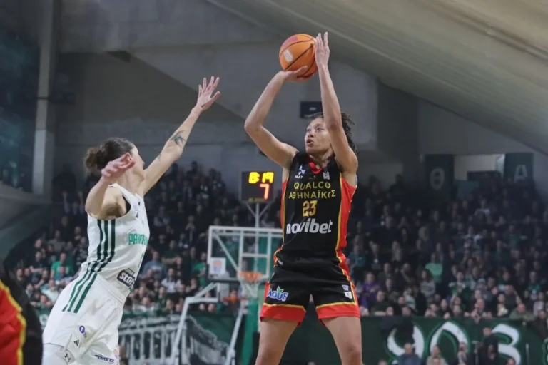 Παναθηναϊκός – Αθηναϊκός 70-76: Η ομάδα του Βύρωνα πήρε το ντέρμπι κορυφής και διαφορά