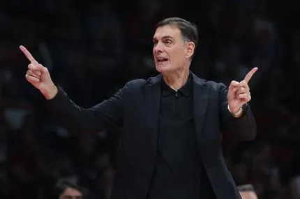Μπαρτζώκας: “Ο τρόπος που σφυρίχτηκε το παιχνίδι γενικά ήταν λίγο αλλοπρόσαλλος”