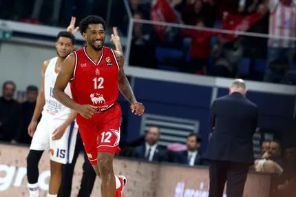 Αρμάνι Μιλάνο – Αναντολού Εφές 87-74: Μαγικός Μπρουκς οδήγησε την Αρμάνι στην ανατροπή με 31 πόντους