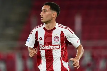 Ολυμπιακός: Ματιές της Ατλέτικο Μαδρίτης στον Έσε, ο οποίος απασχολεί τη Γαλατασαράι και τη Ρίβερ Πλέιτ