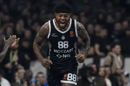 Τέλος ο Ταϊρίκ Τζόουνς από την Παρτίζαν