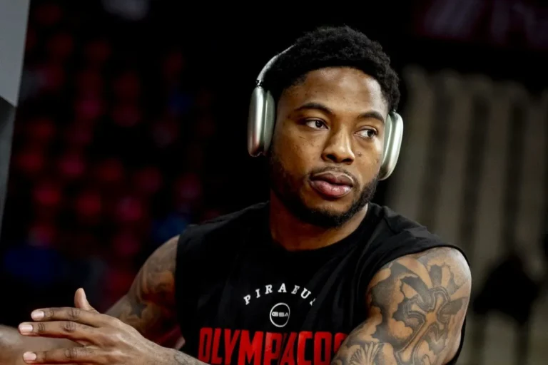 Ολυμπιακός: Με Τζόουνς η 12άδα των ερυθρολεύκων για την αναμέτρηση με την Καρδίτσα