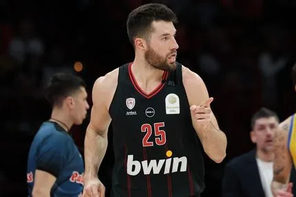 Ολυμπιακός – Περιστέρι Betsson 94-71: Ο Πίτερς άγγιξε την 30άρα και οι ερυθρόλευκοι συνέχισαν αήττητοι