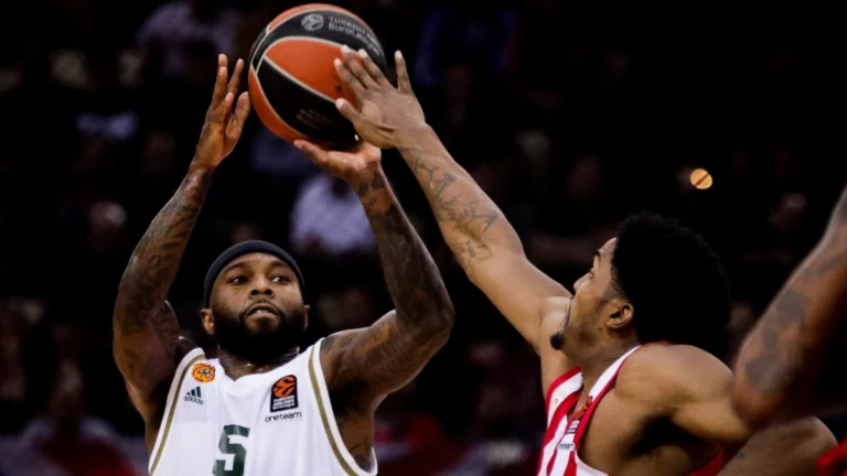 Παναθηναϊκός – Ολυμπιακός: Η παράδοση που «στοιχειώνει» και ο άπιαστος Ράις του 2019