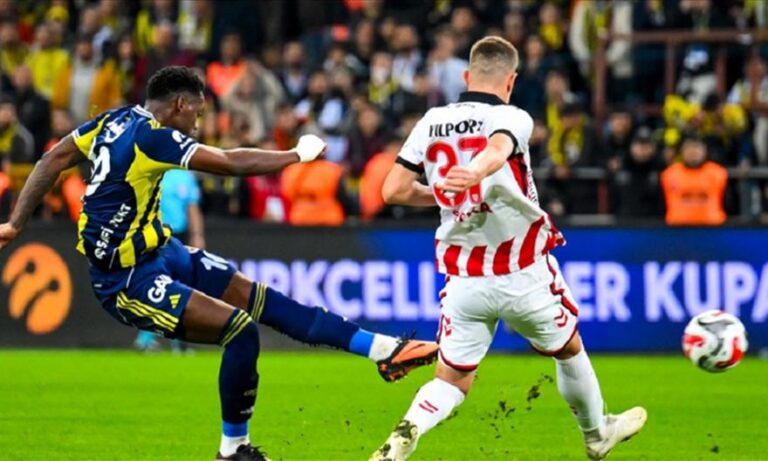 Η Φενέρμπαχτσε καθάρισε τη Σαμσουνσπόρ και πάει τελικό με Γαλατασαράι