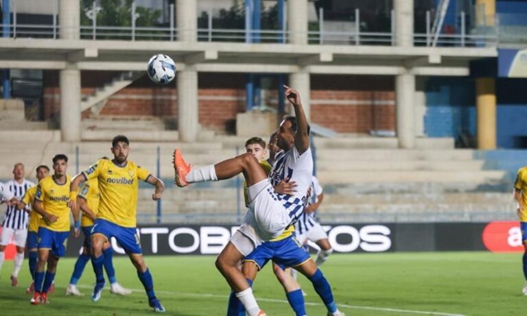 Οι ενδεκάδες στο Ατρόμητος-Παναιτωλικός