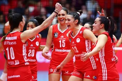 Ολυμπιακός – Παναθηναϊκός: Οι ερυθρόλευκες γύρισαν από το 0-2 και έβαλαν τέλος στο αήττητο του τριφυλλιού στη Volley league Γυναικών