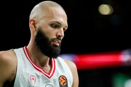 Ζάλγκιρις – Ολυμπιακός 99-94: Λύγισε στο θρίλερ των δύο παρατάσεων