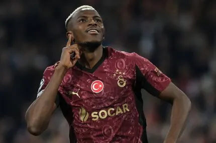 Γιουβέντους – Γαλατάσαραϊ 3-2: Oι Όσιμεν και Γιλμάζ χάρισαν την πρόκριση στην Τσιμ Μπομ στην παράταση, κόντρα στους ηρωικούς μπιανκονέρι